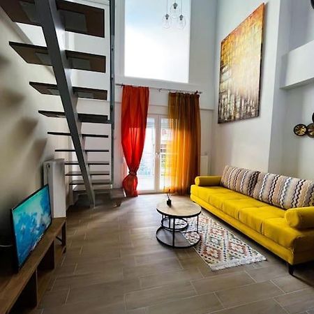 Ferienwohnung Escala Luxury Loft 2 In The Center &Free Parking Volos Exterior foto